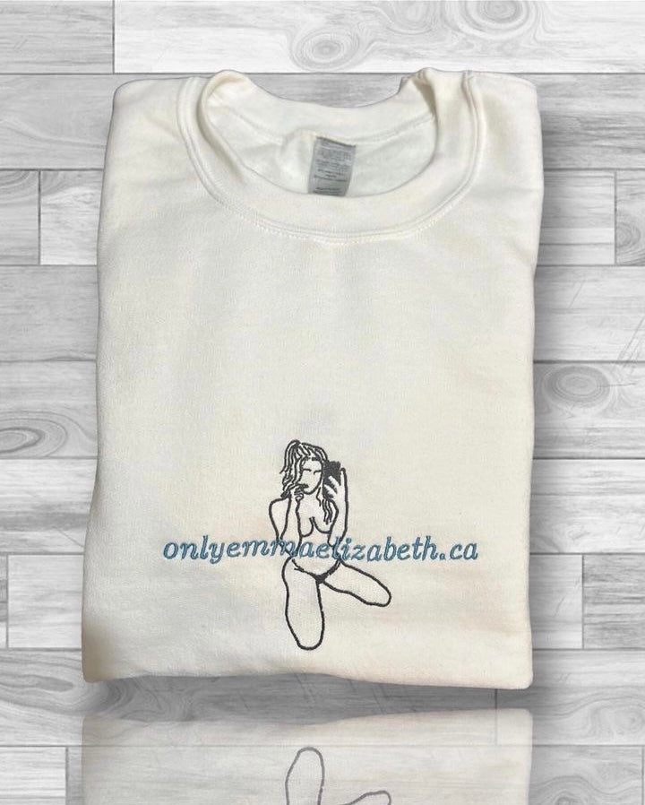 onlyemmaelizabeth crewneck